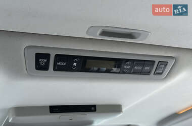 Минивэн Toyota Vellfire 2013 в 
