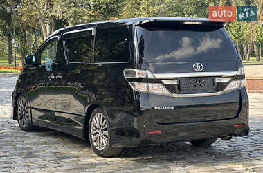 Минивэн Toyota Vellfire 2014 в 