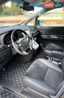 Минивэн Toyota Vellfire 2014 в 