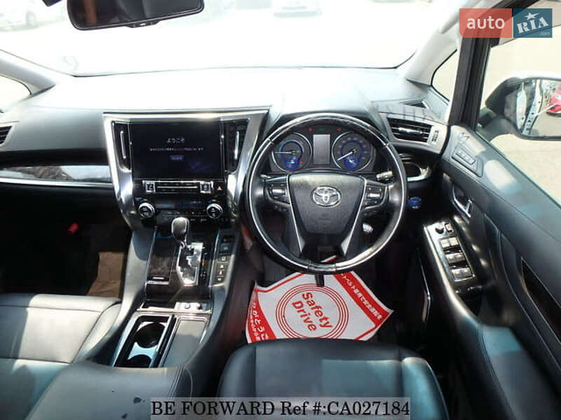 Минивэн Toyota Vellfire 2019 в Киеве