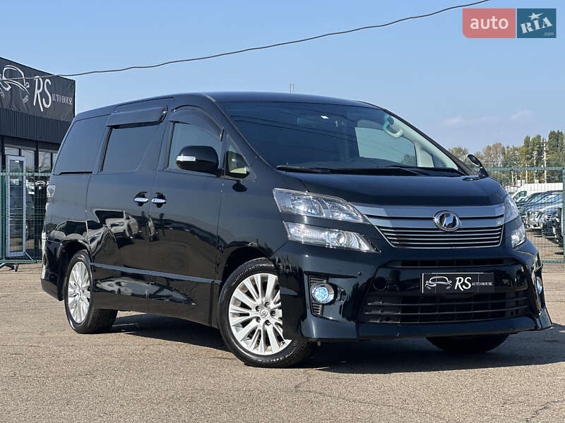 Toyota Vellfire 2014