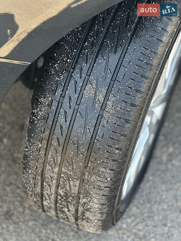 Мінівен Toyota Vellfire 2014 в Києві