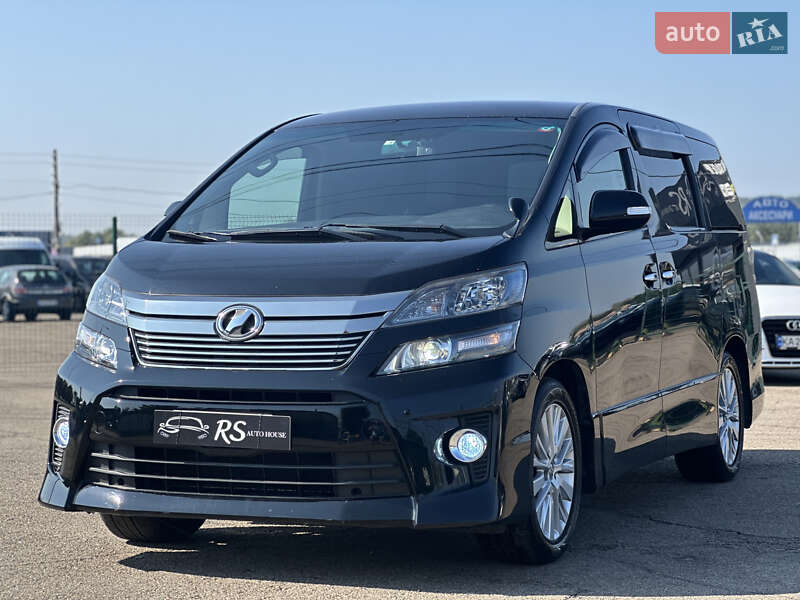 Мінівен Toyota Vellfire 2014 в Києві