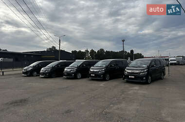Toyota Vellfire 2014