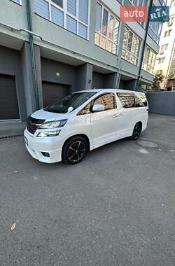 Мінівен Toyota Vellfire 2009 в Чернівцях