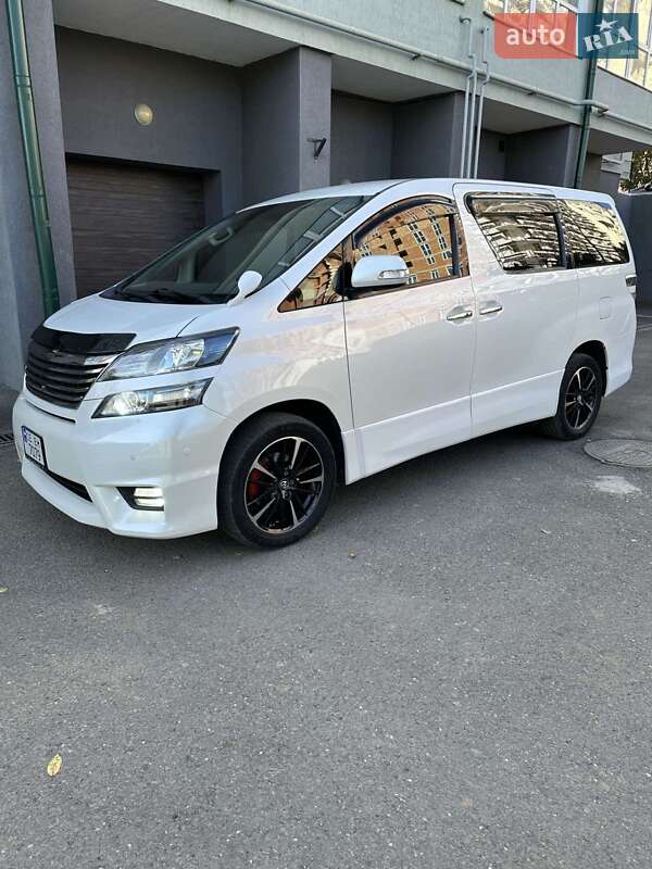 Минивэн Toyota Vellfire 2009 в Черновцах