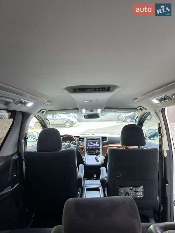 Минивэн Toyota Vellfire 2009 в Черновцах