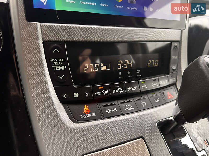 Минивэн Toyota Vellfire 2013 в Киеве