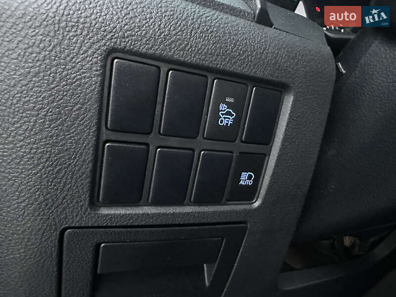 Мінівен Toyota Vellfire 2018 в Києві