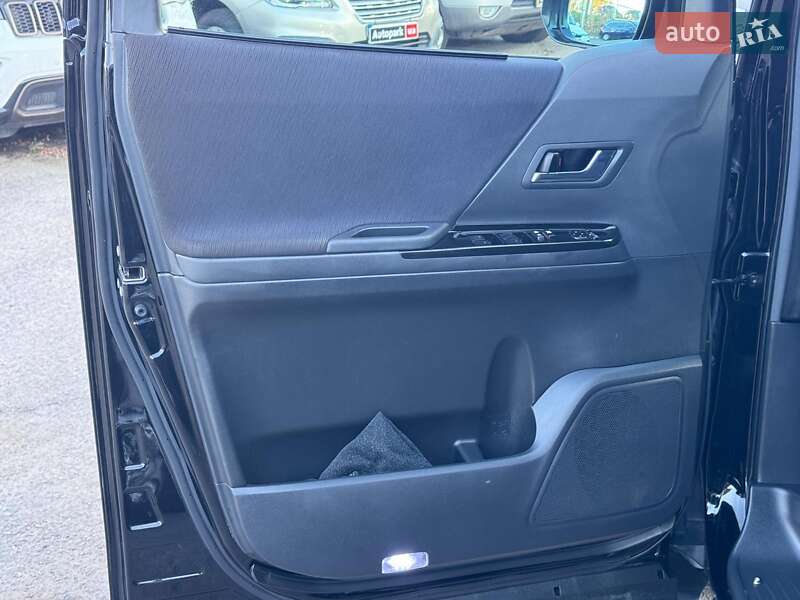 Минивэн Toyota Vellfire 2010 в Виннице