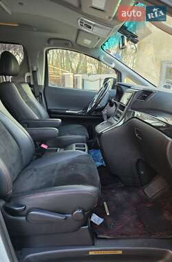Минивэн Toyota Vellfire 2013 в Одессе