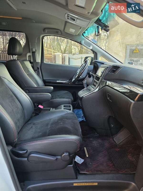 Минивэн Toyota Vellfire 2013 в Одессе