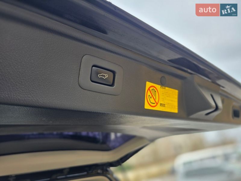 Минивэн Toyota Vellfire 2013 в Одессе