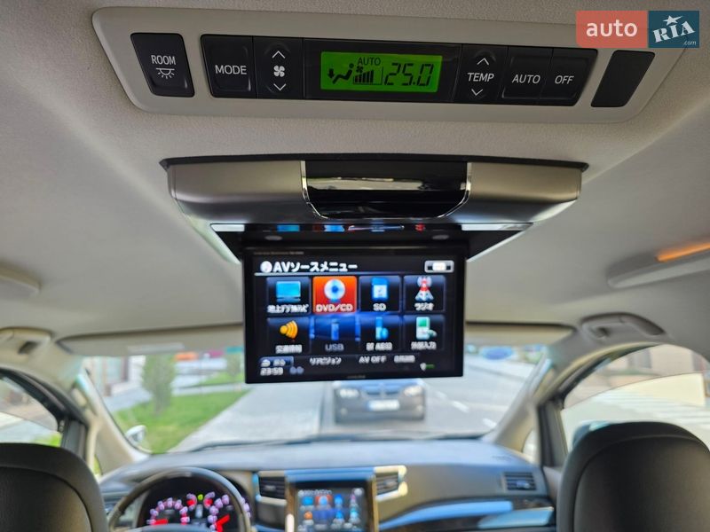 Мінівен Toyota Vellfire 2013 в Одесі