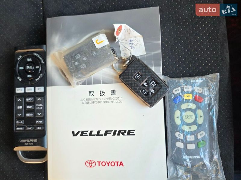 Мінівен Toyota Vellfire 2013 в Одесі