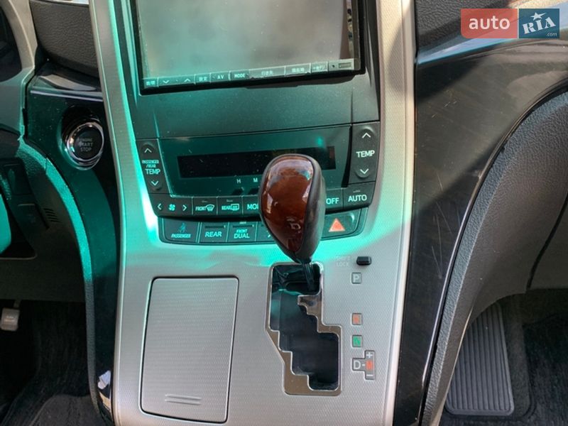 Минивэн Toyota Vellfire 2011 в Одессе