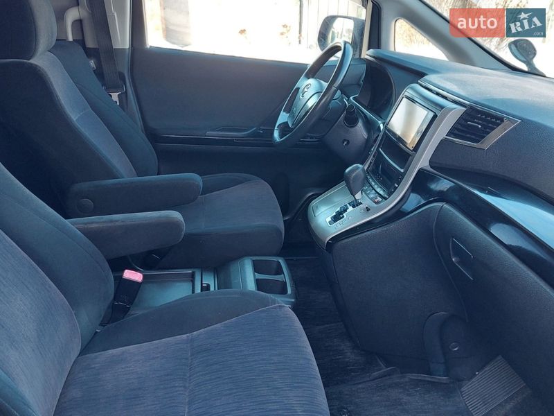 Минивэн Toyota Vellfire 2012 в Киеве фото 22 Минивэн Toyota Vellfire 2012 в Киеве