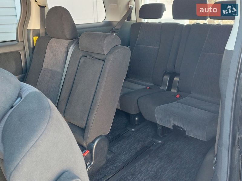 Минивэн Toyota Vellfire 2012 в Киеве фото 34 Минивэн Toyota Vellfire 2012 в Киеве