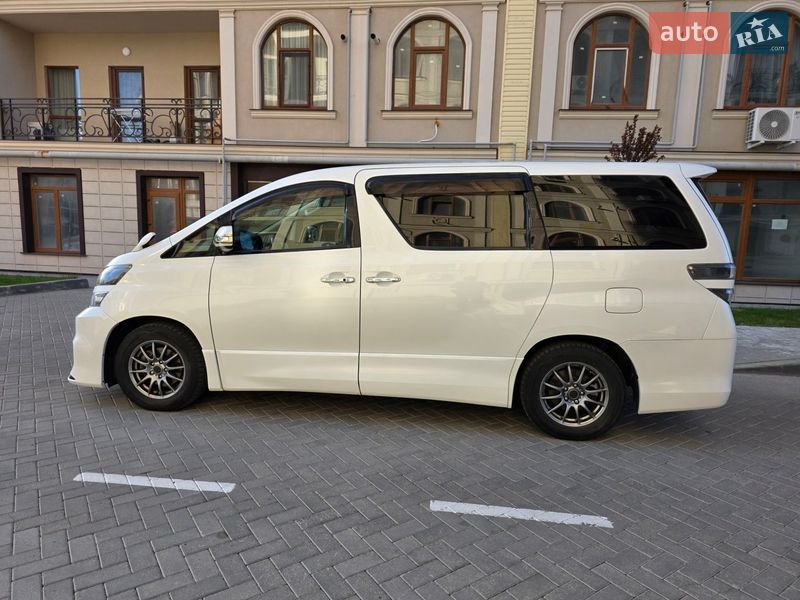 Минивэн Toyota Vellfire 2013 в Одессе