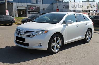 Позашляховик / Кросовер Toyota Venza 2012 в 