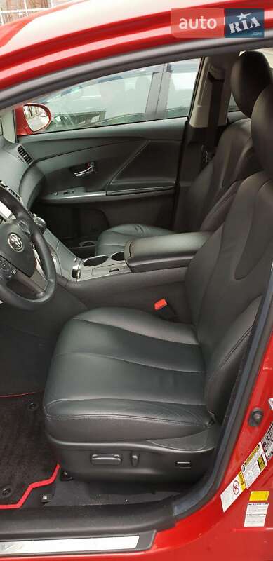 Позашляховик / Кросовер Toyota Venza 2013 в Одесі