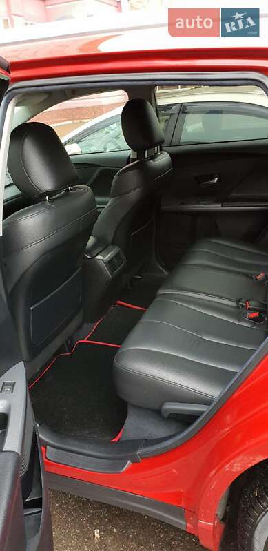 Позашляховик / Кросовер Toyota Venza 2013 в Одесі