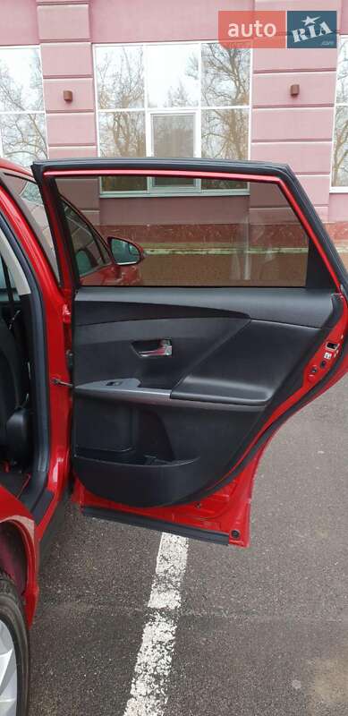 Позашляховик / Кросовер Toyota Venza 2013 в Одесі