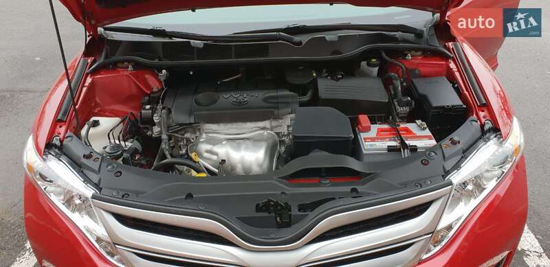 Позашляховик / Кросовер Toyota Venza 2013 в Одесі