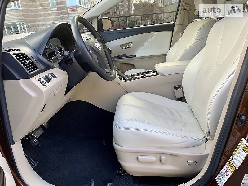 Універсал Toyota Venza 2010 в Києві