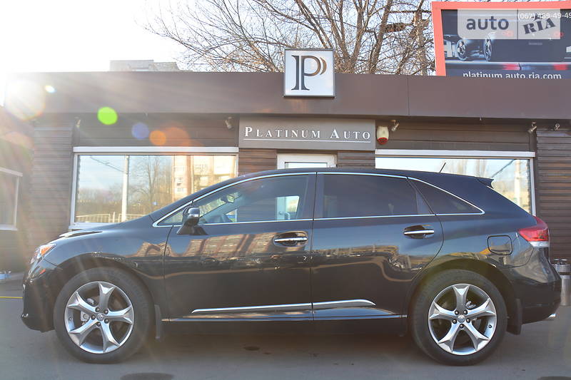 Позашляховик / Кросовер Toyota Venza 2015 в Одесі