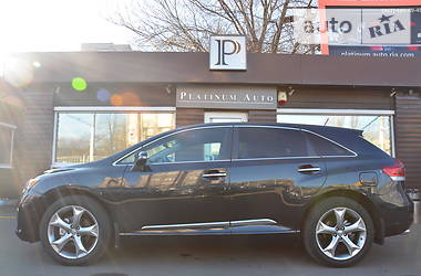 Позашляховик / Кросовер Toyota Venza 2015 в 