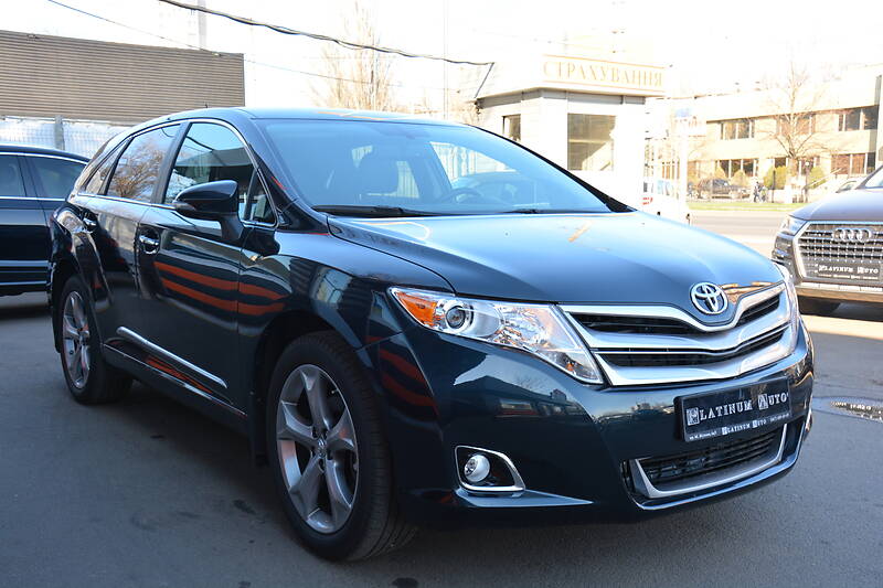Позашляховик / Кросовер Toyota Venza 2015 в Одесі