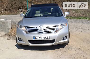 Позашляховик / Кросовер Toyota Venza 2010 в 