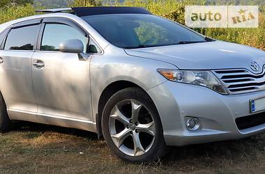 Позашляховик / Кросовер Toyota Venza 2010 в 