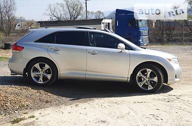 Позашляховик / Кросовер Toyota Venza 2010 в 