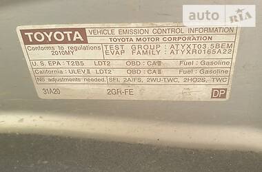 Позашляховик / Кросовер Toyota Venza 2010 в 