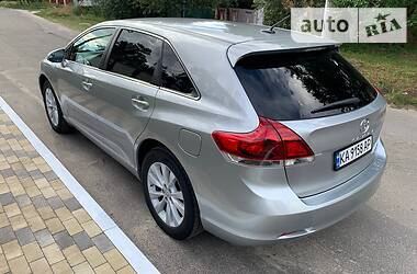 Позашляховик / Кросовер Toyota Venza 2014 в 