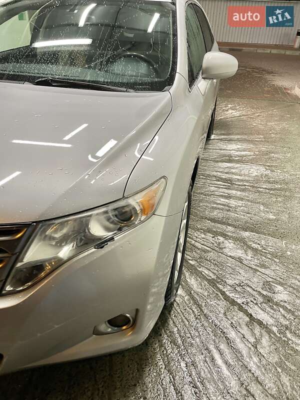 Внедорожник / Кроссовер Toyota Venza 2011 в Тернополе