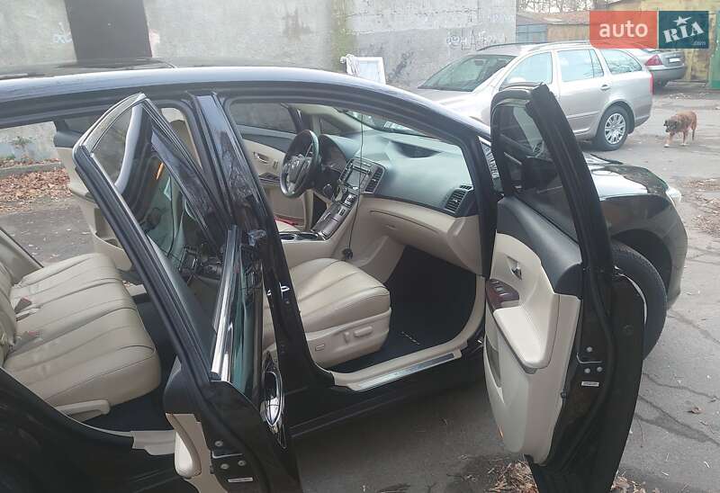 Внедорожник / Кроссовер Toyota Venza 2016 в Киеве