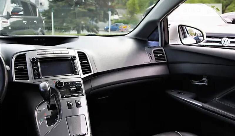 Внедорожник / Кроссовер Toyota Venza 2013 в Буче
