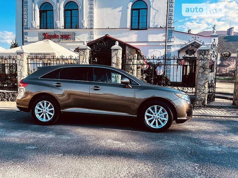Внедорожник / Кроссовер Toyota Venza 2011 в Дубно
