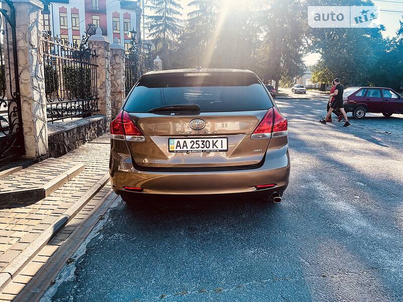 Внедорожник / Кроссовер Toyota Venza 2011 в Дубно