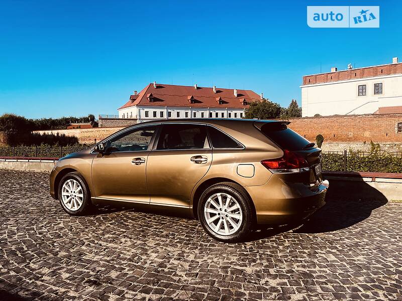 Внедорожник / Кроссовер Toyota Venza 2011 в Дубно