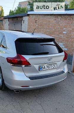 Позашляховик / Кросовер Toyota Venza 2013 в Олександрії