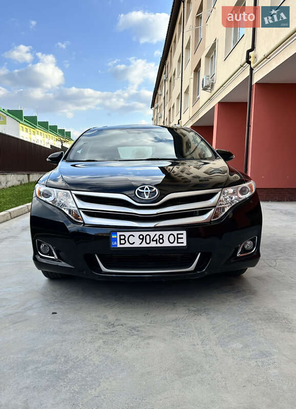 Позашляховик / Кросовер Toyota Venza 2013 в Львові