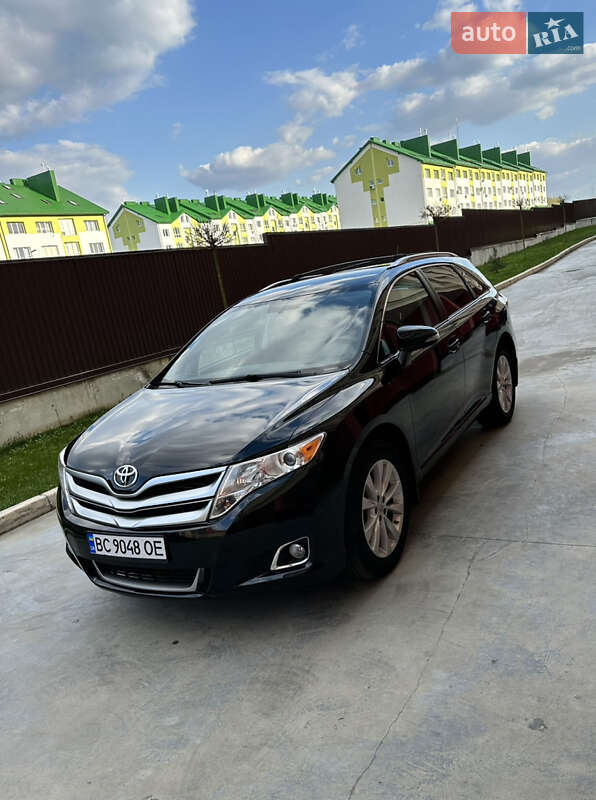 Позашляховик / Кросовер Toyota Venza 2013 в Львові