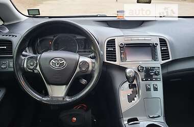 Позашляховик / Кросовер Toyota Venza 2015 в Запоріжжі