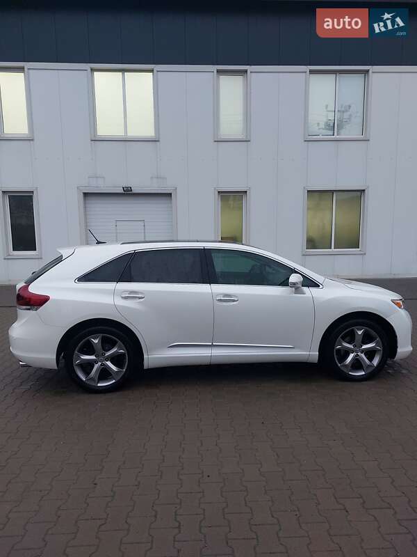 Внедорожник / Кроссовер Toyota Venza 2013 в Киеве