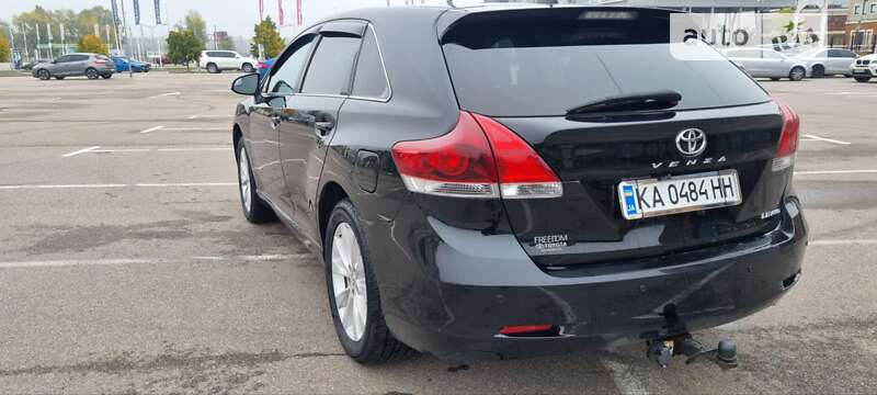 Внедорожник / Кроссовер Toyota Venza 2014 в Киеве