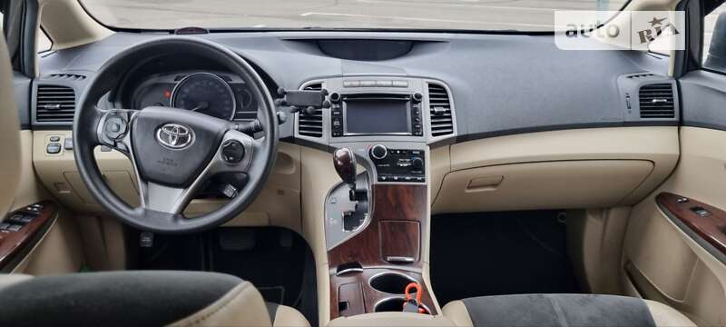 Внедорожник / Кроссовер Toyota Venza 2014 в Киеве